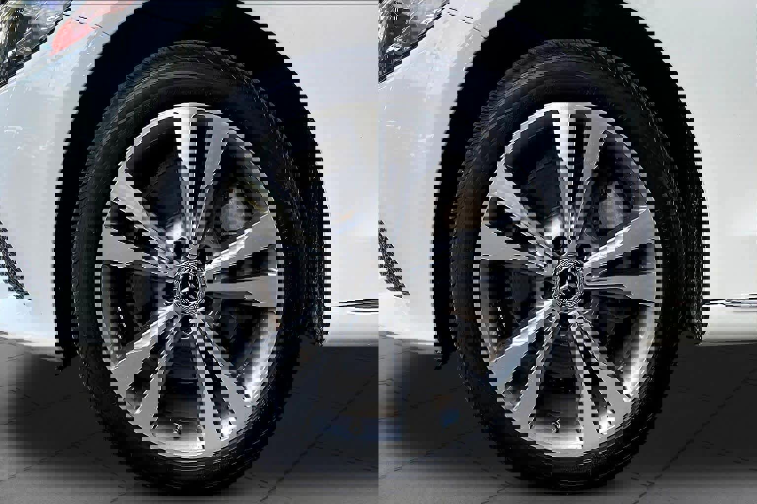 Used 2020 Mercedes-Benz C 300 4MATIC Sedan image 11