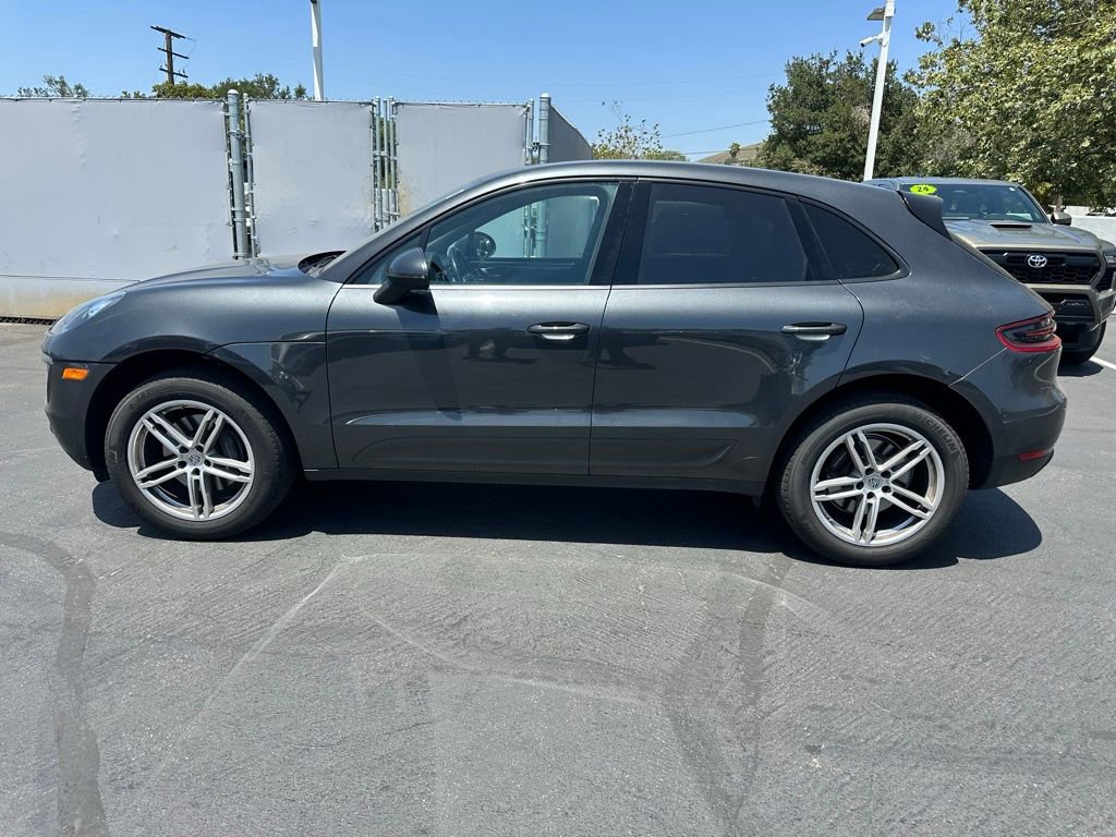 Used 2018 Porsche Macan AWD/4WD image 2