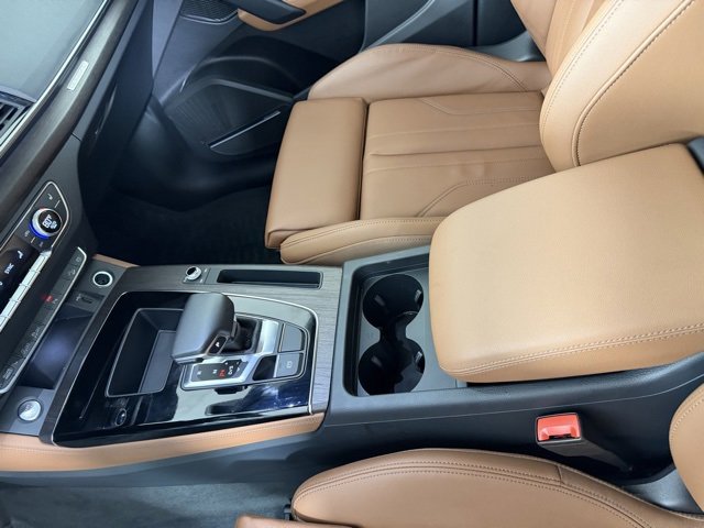 Certified 2025 Audi Q5 2.0T Premium Plus w/ Premium Plus Package image 17