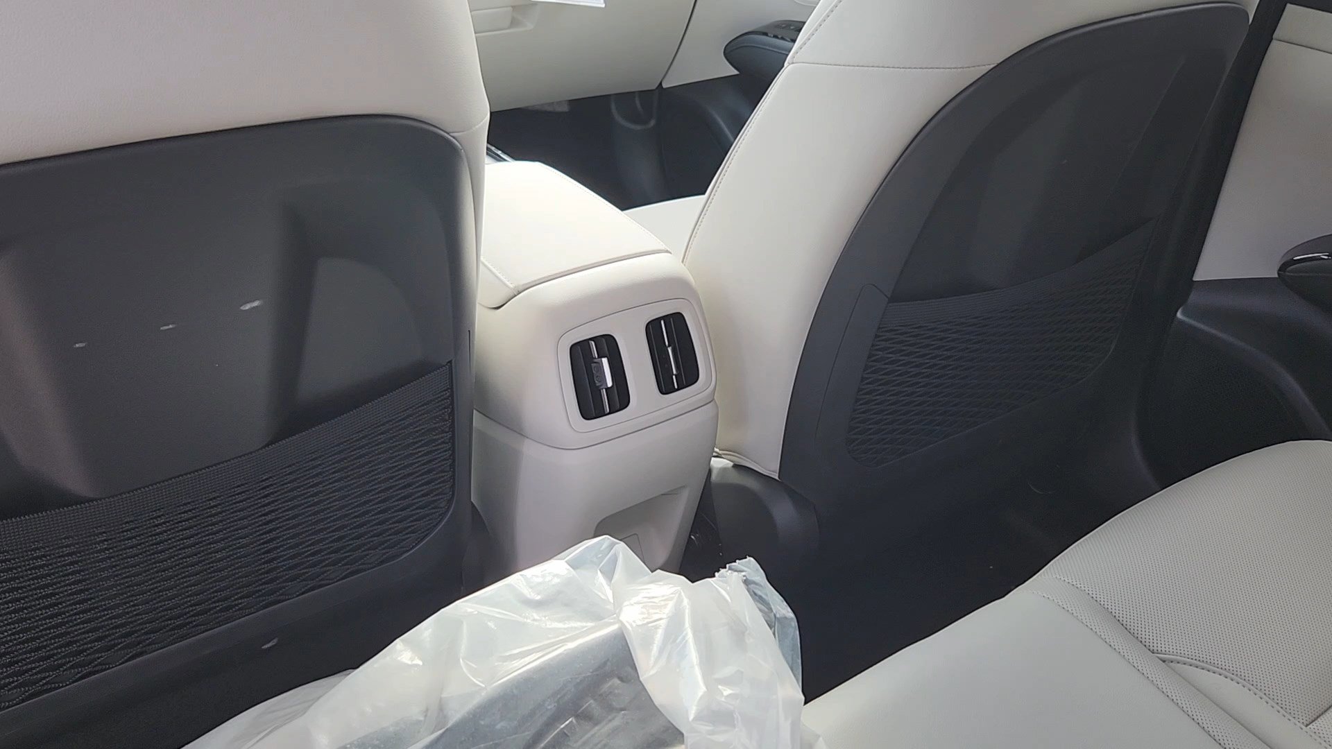 New 2026 Hyundai Tucson Limited image 18