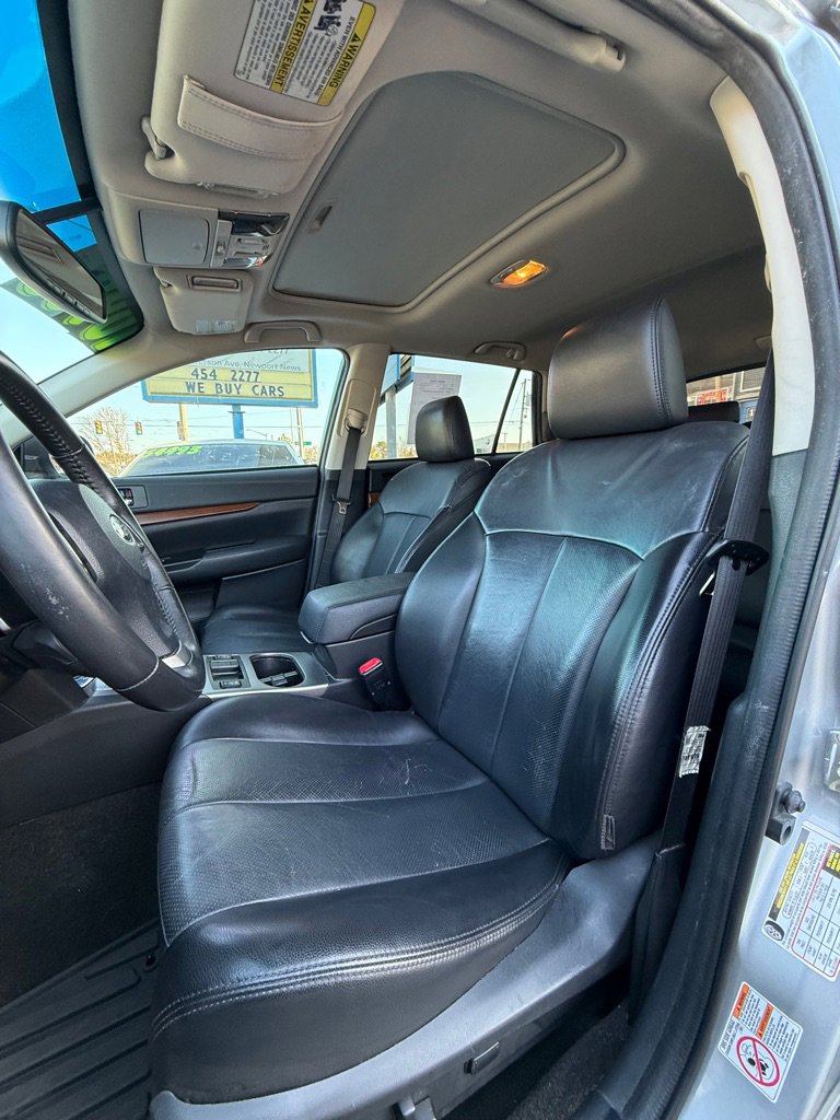 Used 2013 Subaru Outback 2.5i Limited w/ Moonroof Pkg image 4