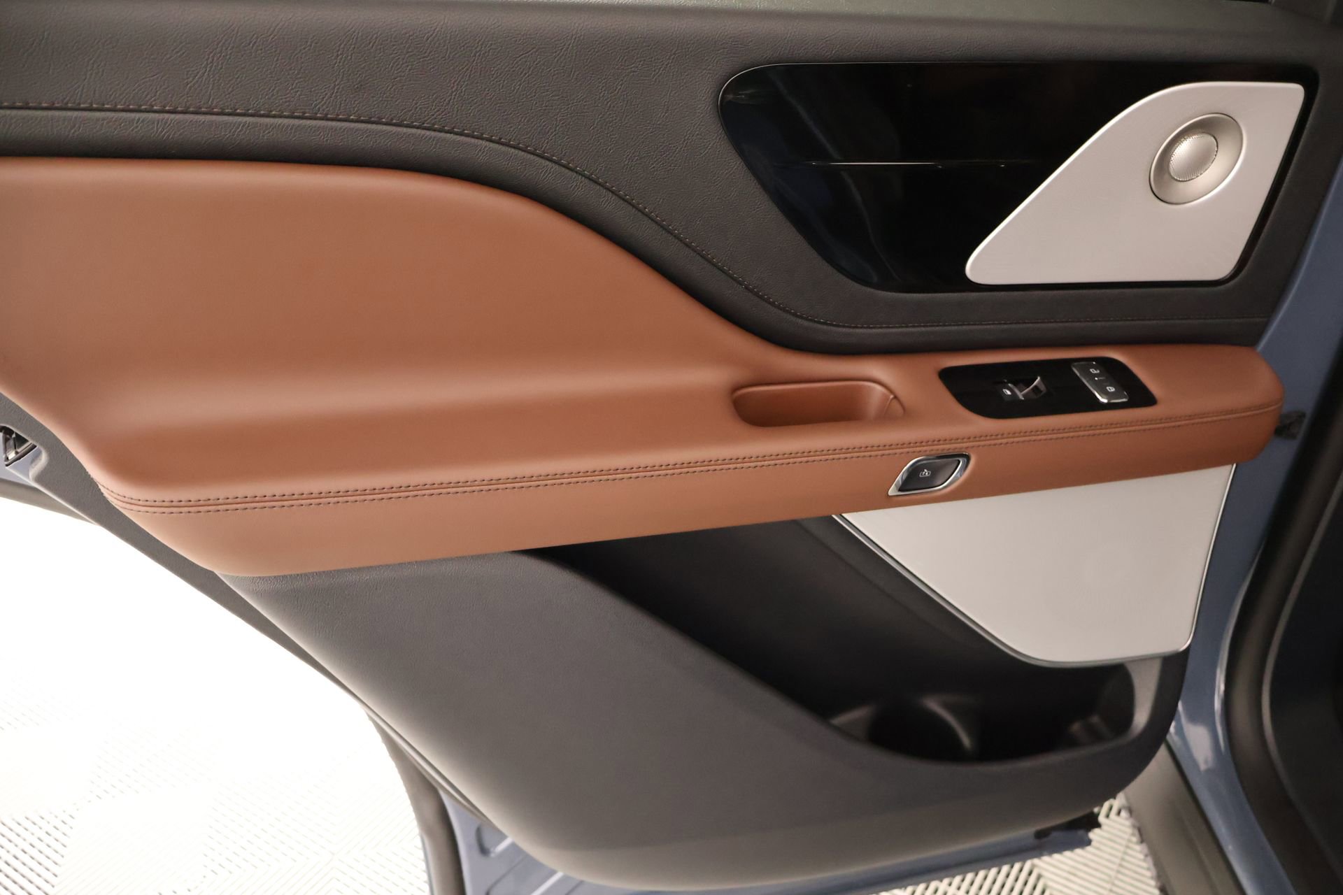 New 2026 Lincoln Aviator Reserve image 18