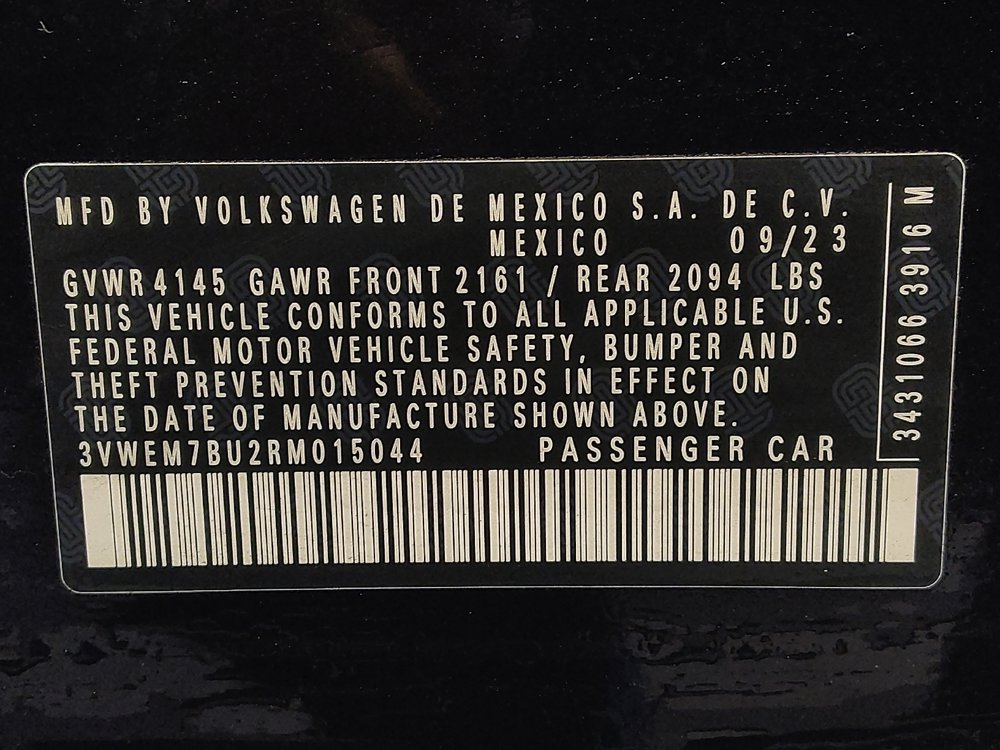 Used 2024 Volkswagen Jetta SE image 33