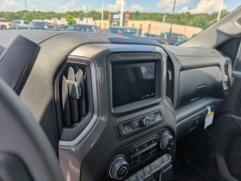 New 2026 Chevrolet Silverado 2500 Custom w/ Custom Value Package AWD/4WD image 20
