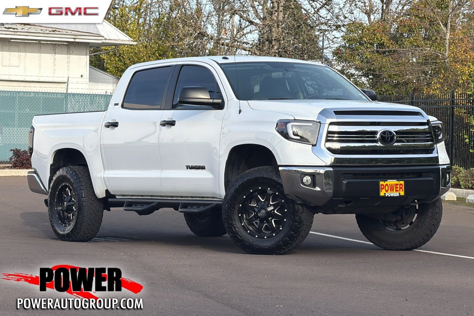 Used 2017 Toyota Tundra SR5 w/ SR5 Upgrade Package