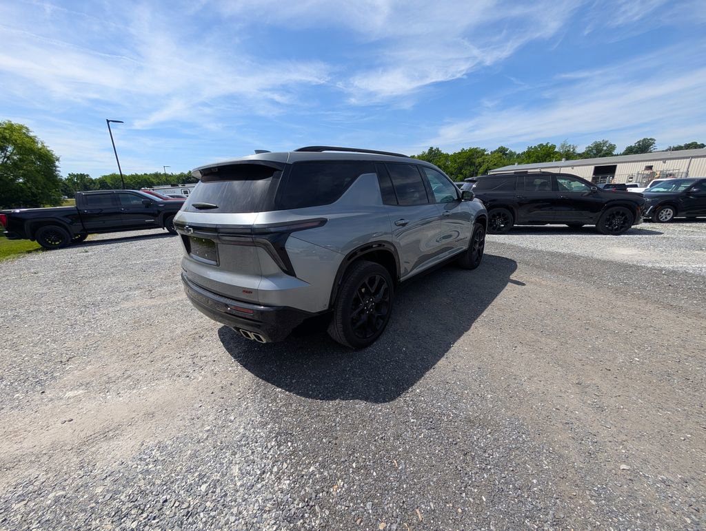 Used 2024 Chevrolet Traverse RS w/ LPO, Floor Liner Package AWD/4WD image 14