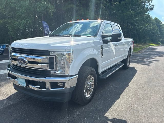 Used 2019 Ford F250 XLT w/ XLT Premium Package AWD/4WD image 3