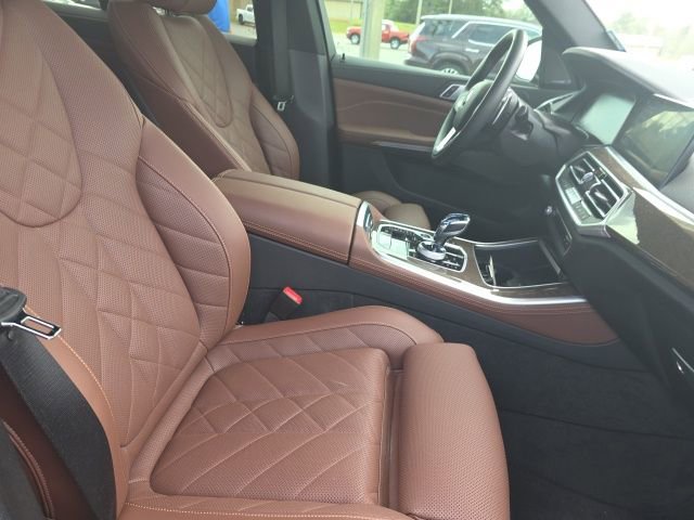 Used 2023 BMW X5 xDrive40i w/ Premium Package image 14