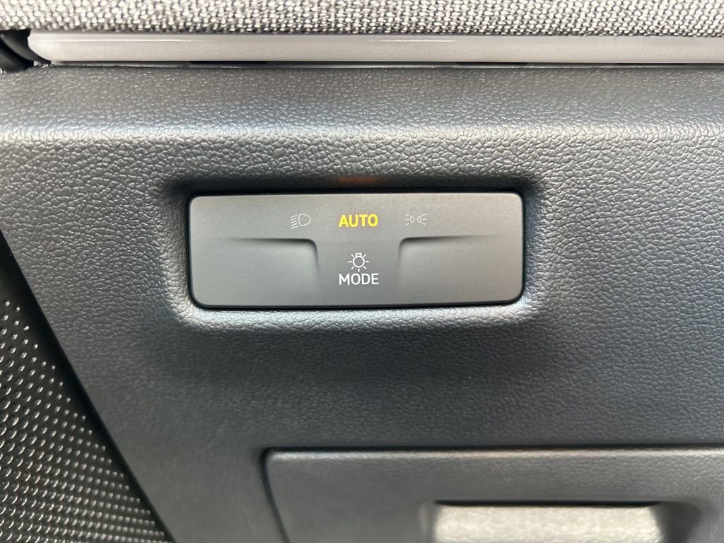 New 2026 Volkswagen Tiguan S image 23