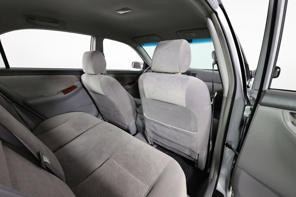 Used 2005 Toyota Corolla LE FWD image 19