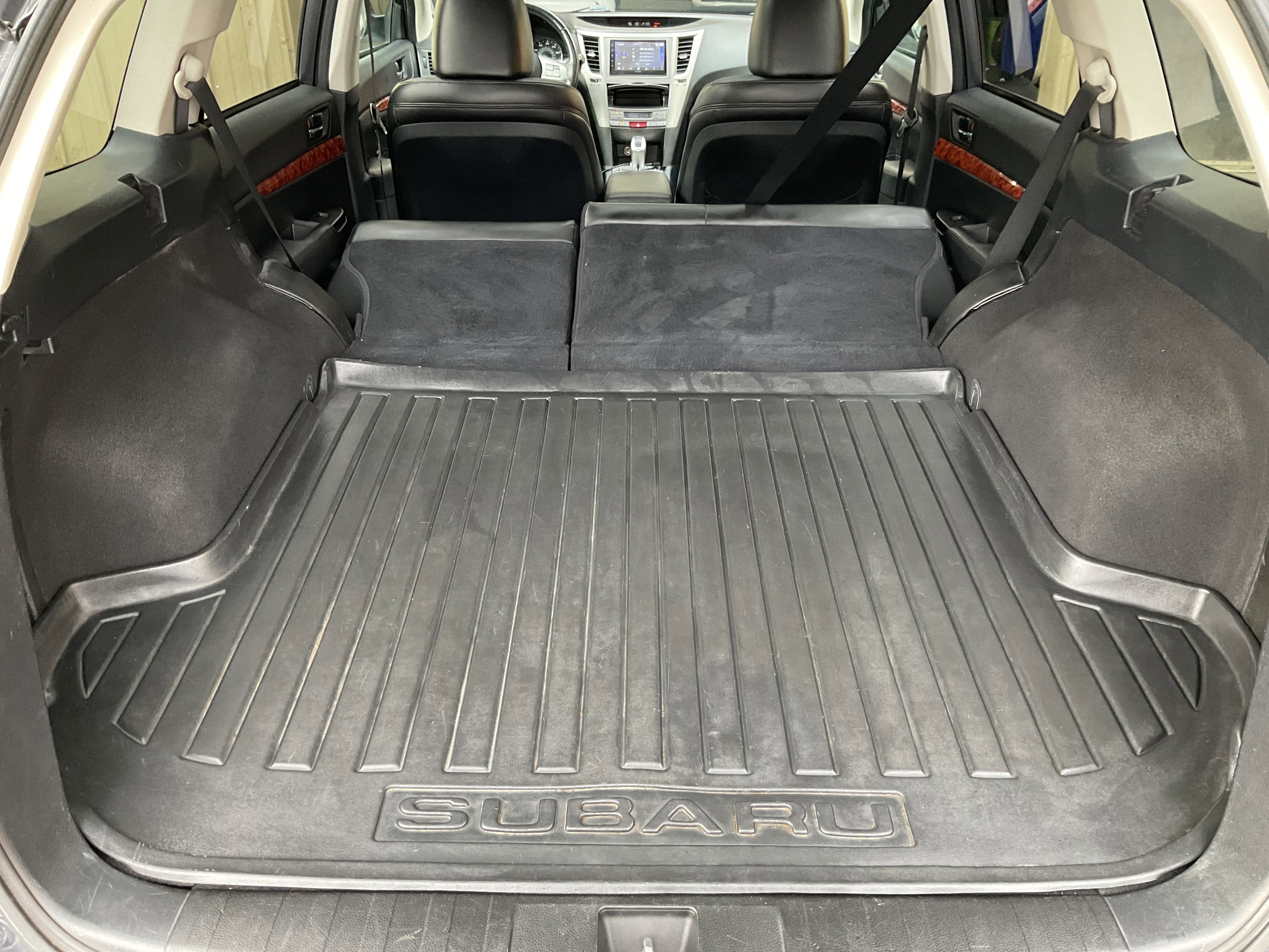 Used 2010 Subaru Outback 2.5i Limited image 39