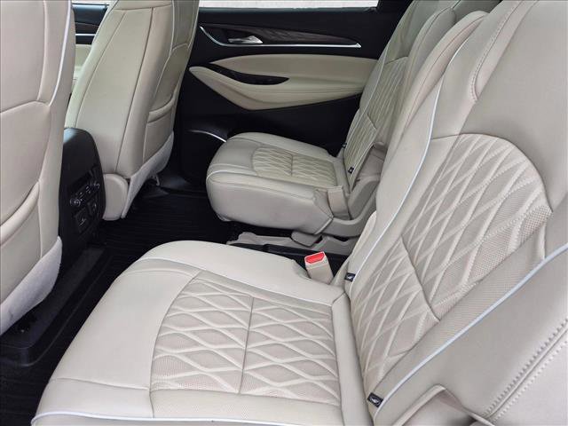 Used 2023 Buick Enclave Avenir w/ Avenir Technology Package AWD/4WD image 18