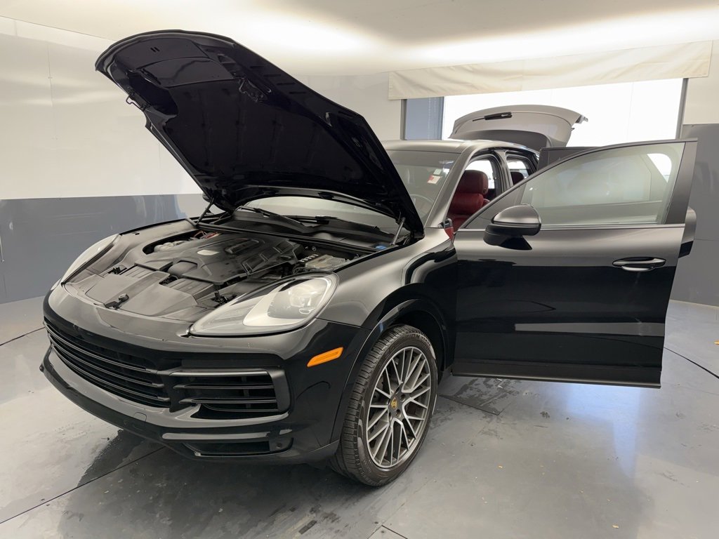 Used 2019 Porsche Cayenne S image 17