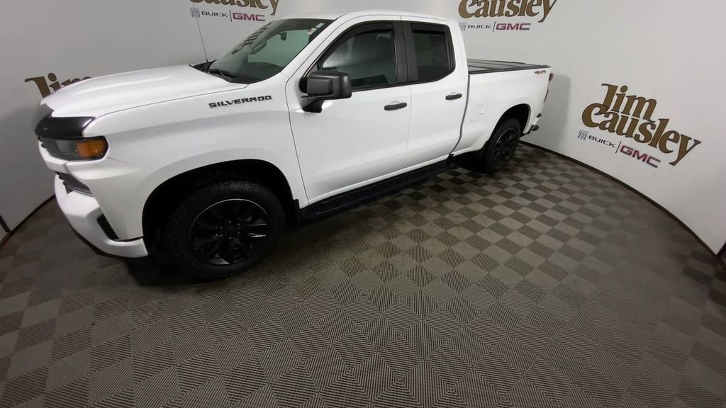 Used 2019 Chevrolet Silverado 1500 Custom w/ Custom Convenience Package image 4