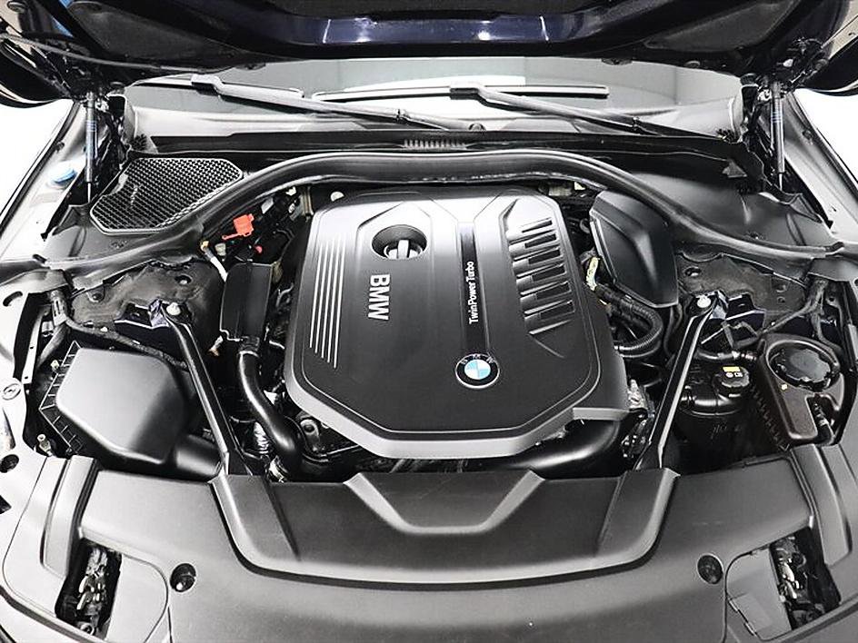 Used 2017 BMW 740i RWD image 62