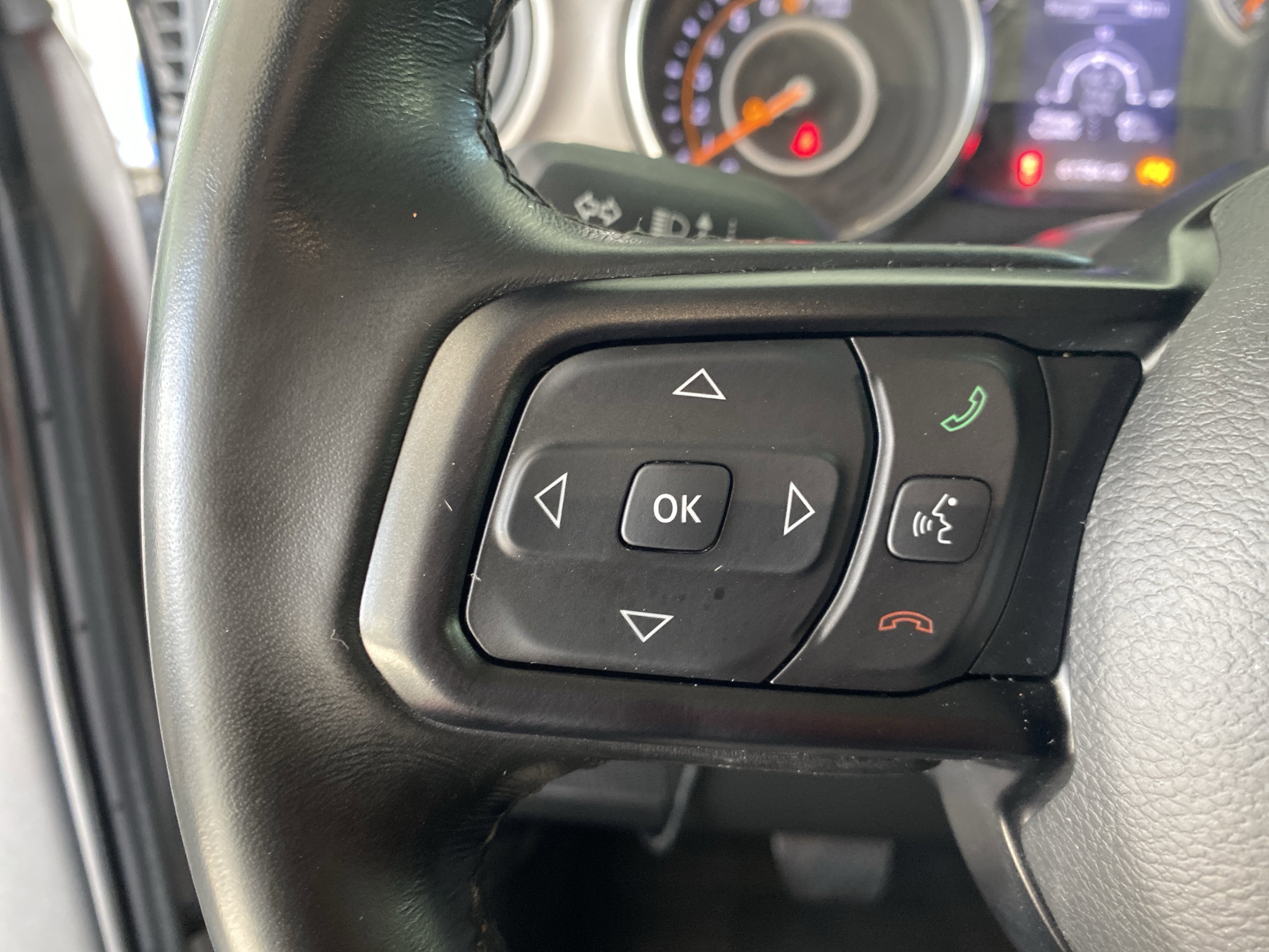 Used 2020 Jeep Gladiator Sport w/ Quick Order Package 24S image 11