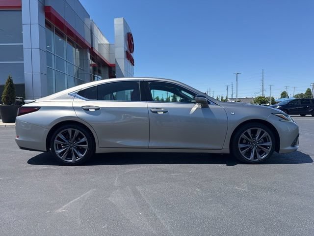 Used 2021 Lexus ES 350 F Sport w/ Accessory Package 2 FWD image 8