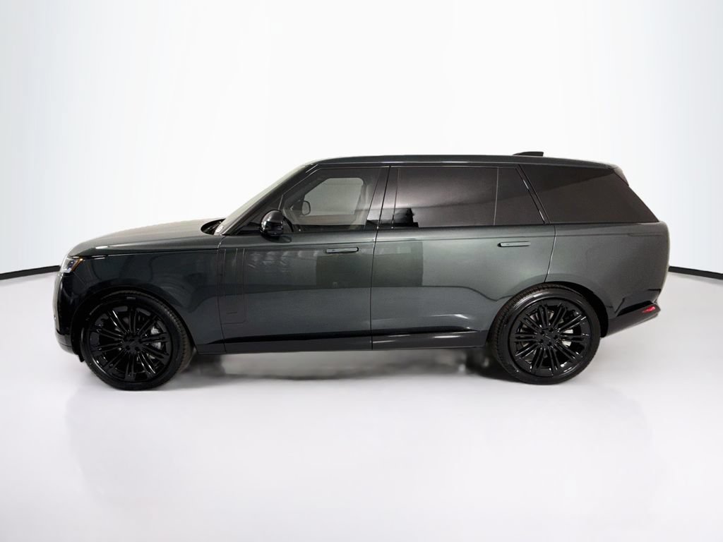 New 2026 Land Rover Range Rover Long Wheelbase SE AWD/4WD image 8