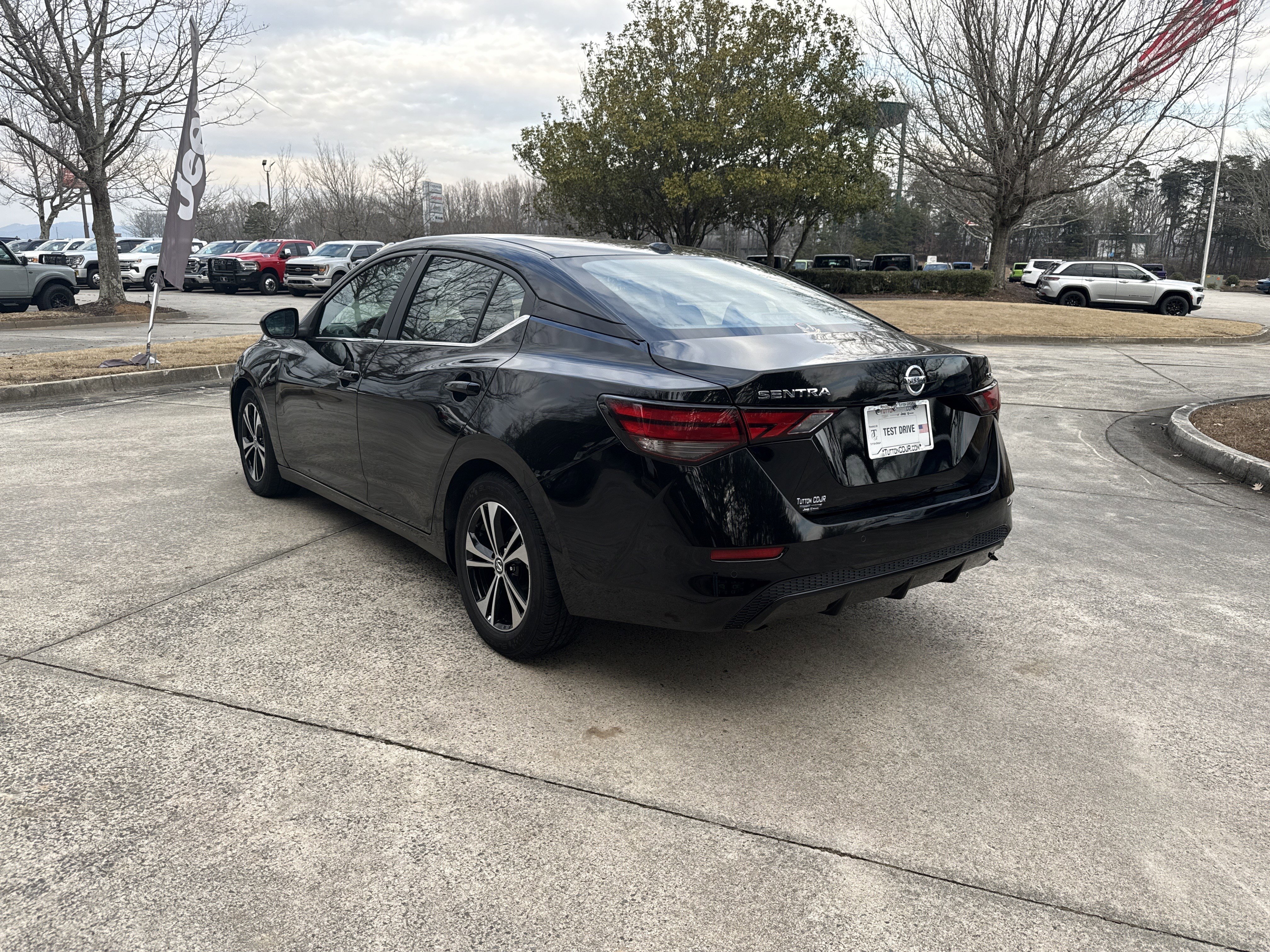Used 2022 Nissan Sentra SV image 5