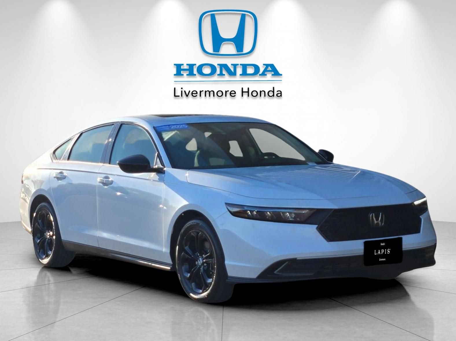 Used 2025 Honda Accord SE image 2