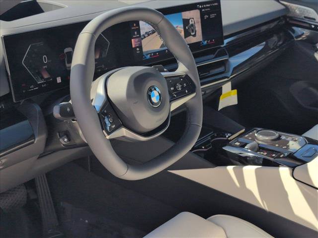 New 2026 BMW 530i RWD image 3