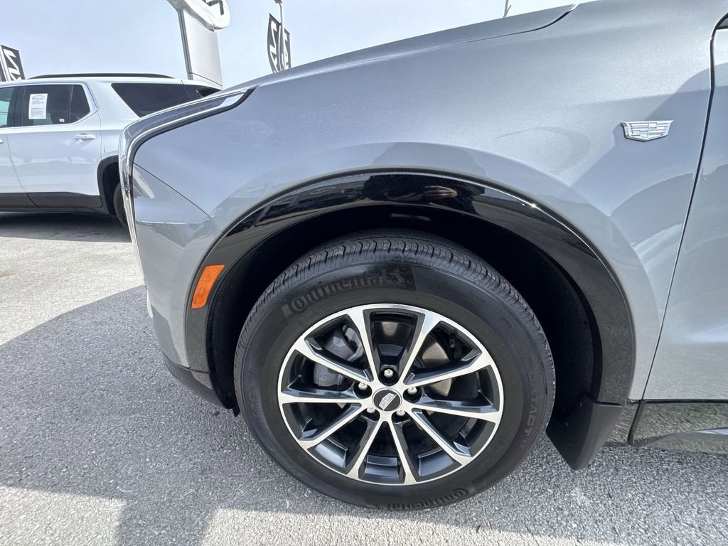 Used 2024 Cadillac XT4 Sport image 2