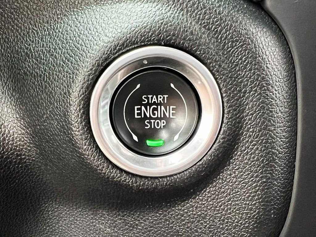 Used 2023 Chevrolet Silverado 2500 High Country image 8