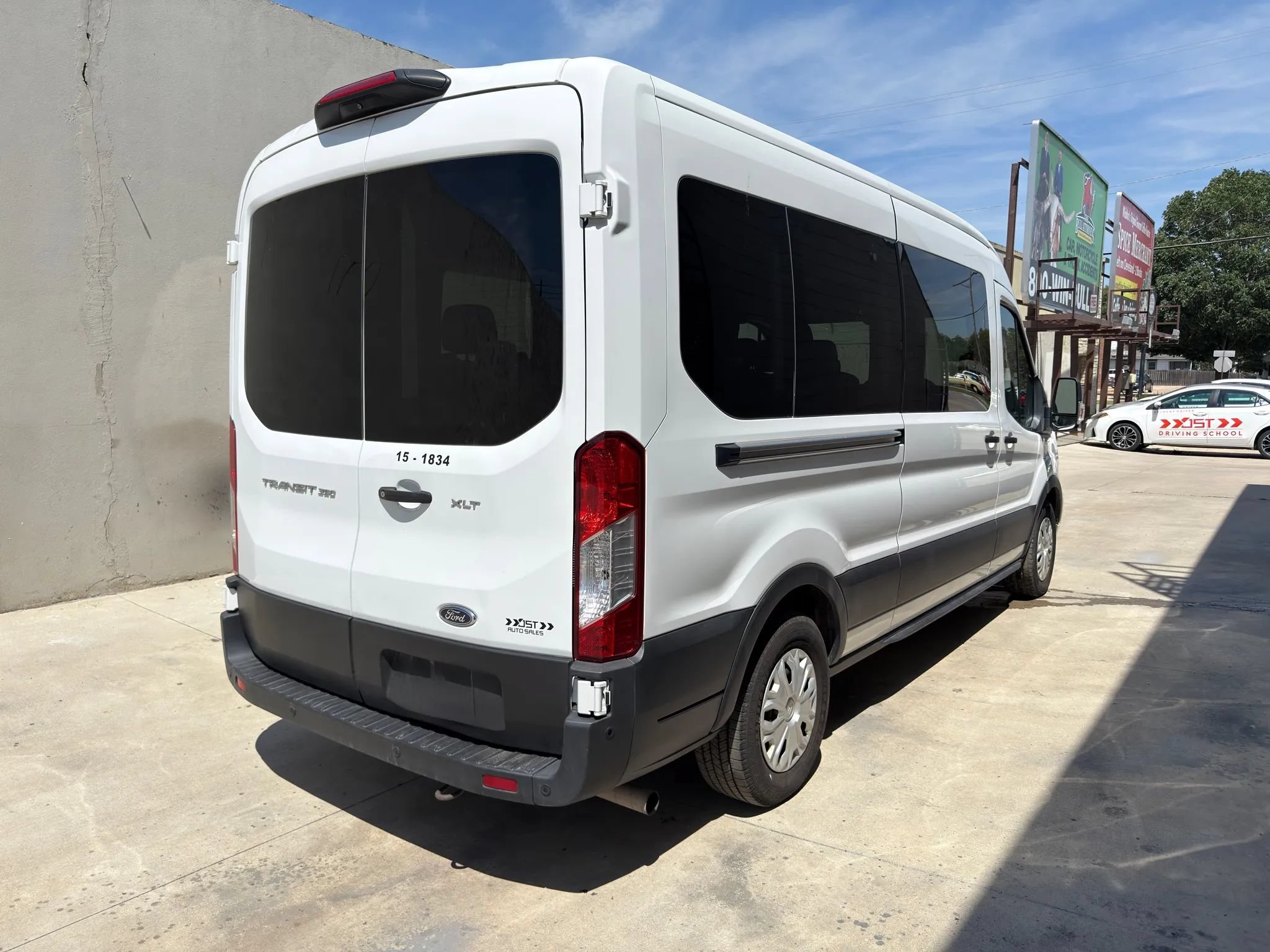 Used 2021 Ford Transit 350 XLT RWD image 30