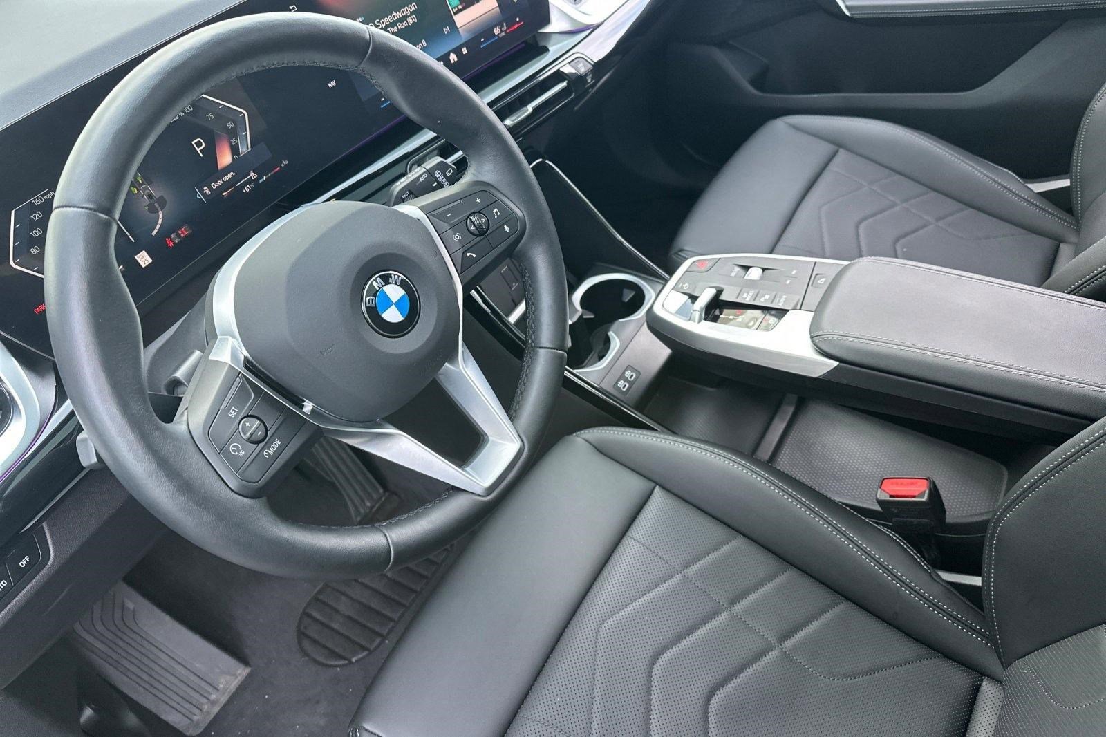 Used 2025 BMW X1 xDrive28i w/ Convenience Package image 4