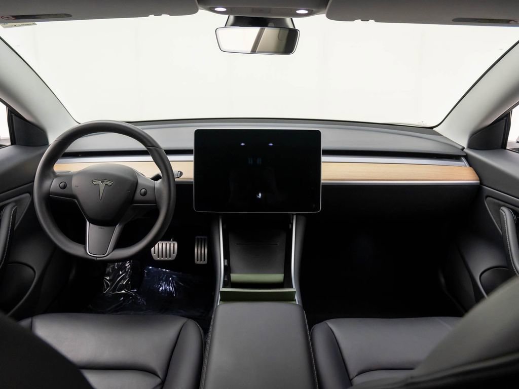Used 2020 Tesla Model 3 Performance image 9