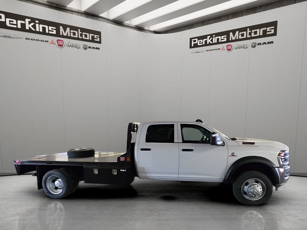 New 2026 RAM 5500 Tradesman w/ Chrome Appearance Group AWD/4WD image 5