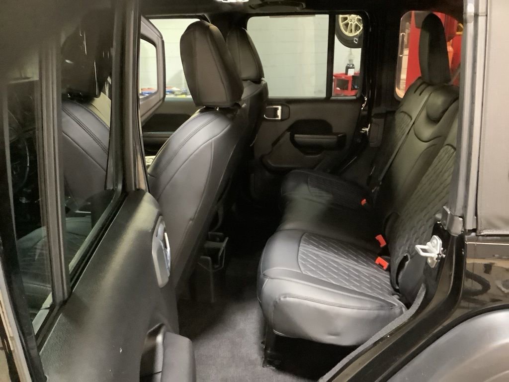 Used 2021 Jeep Wrangler Unlimited Sport image 17