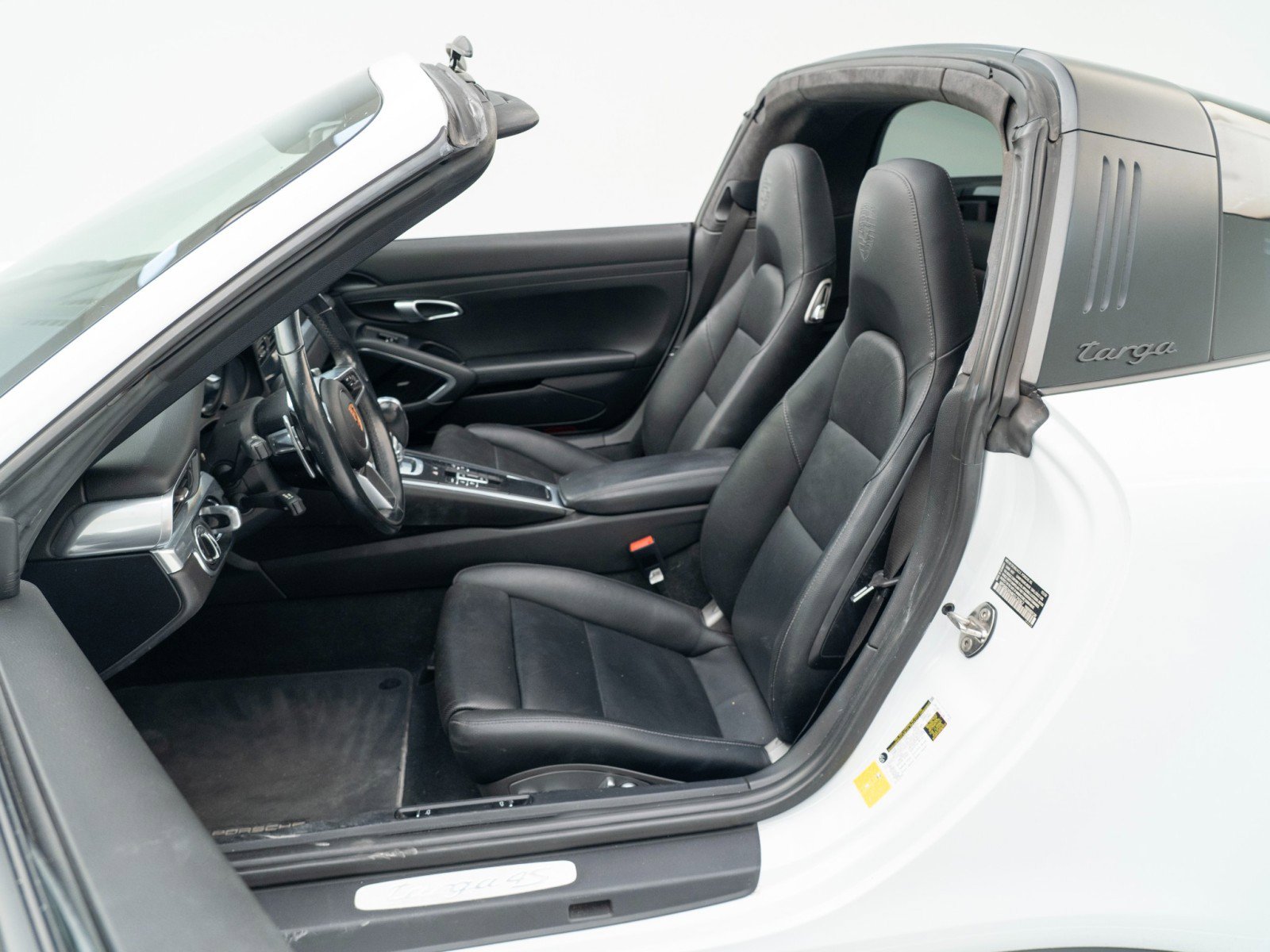 Certified 2019 Porsche 911 Targa 4S AWD/4WD image 18