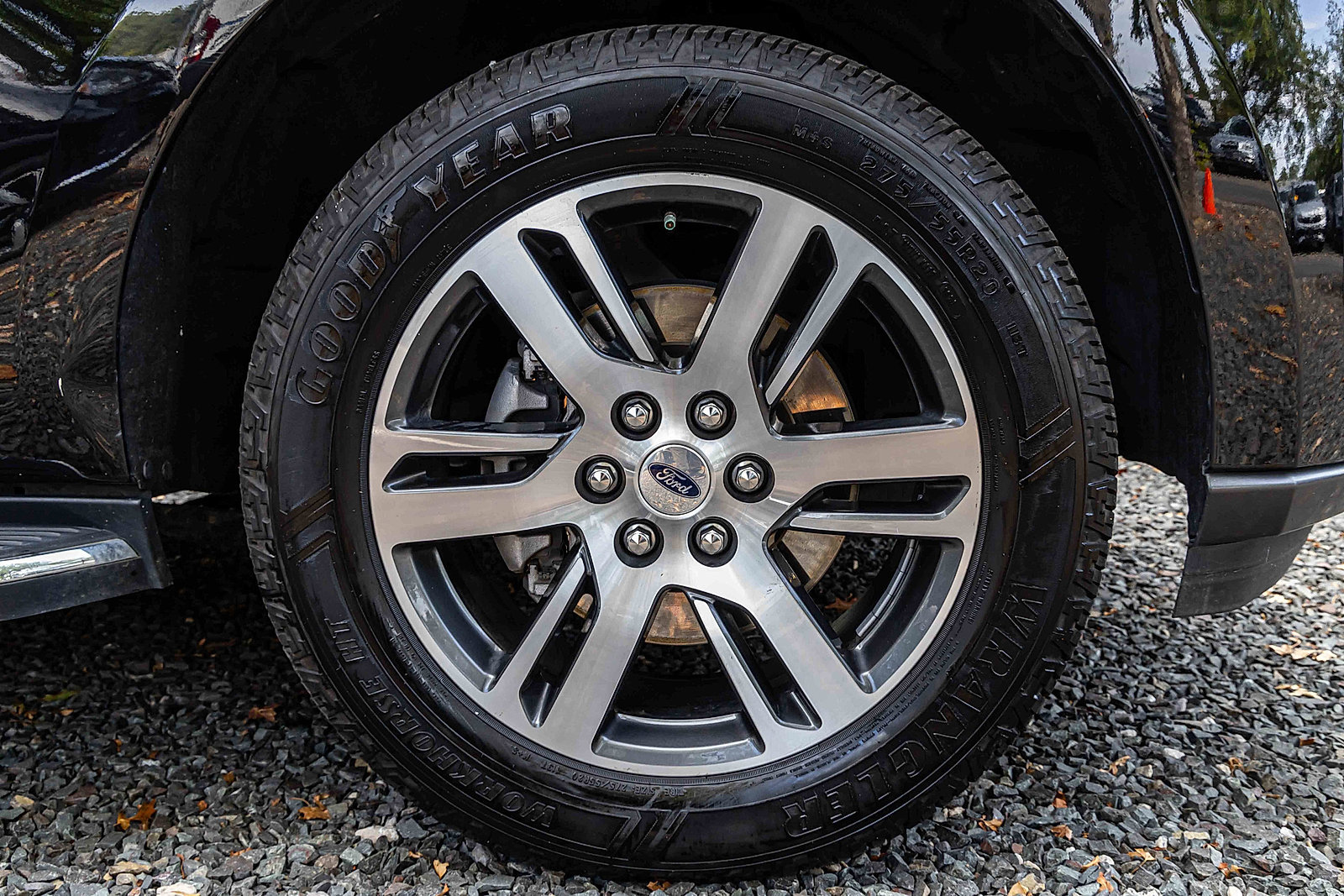 Used 2023 Ford Expedition Limited image 30