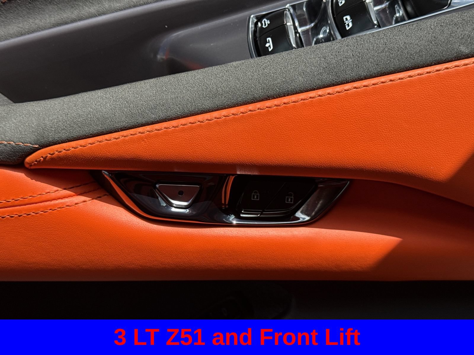 Used 2025 Chevrolet Corvette Stingray Premium Conv w/ Z51 Performance Package RWD image 22