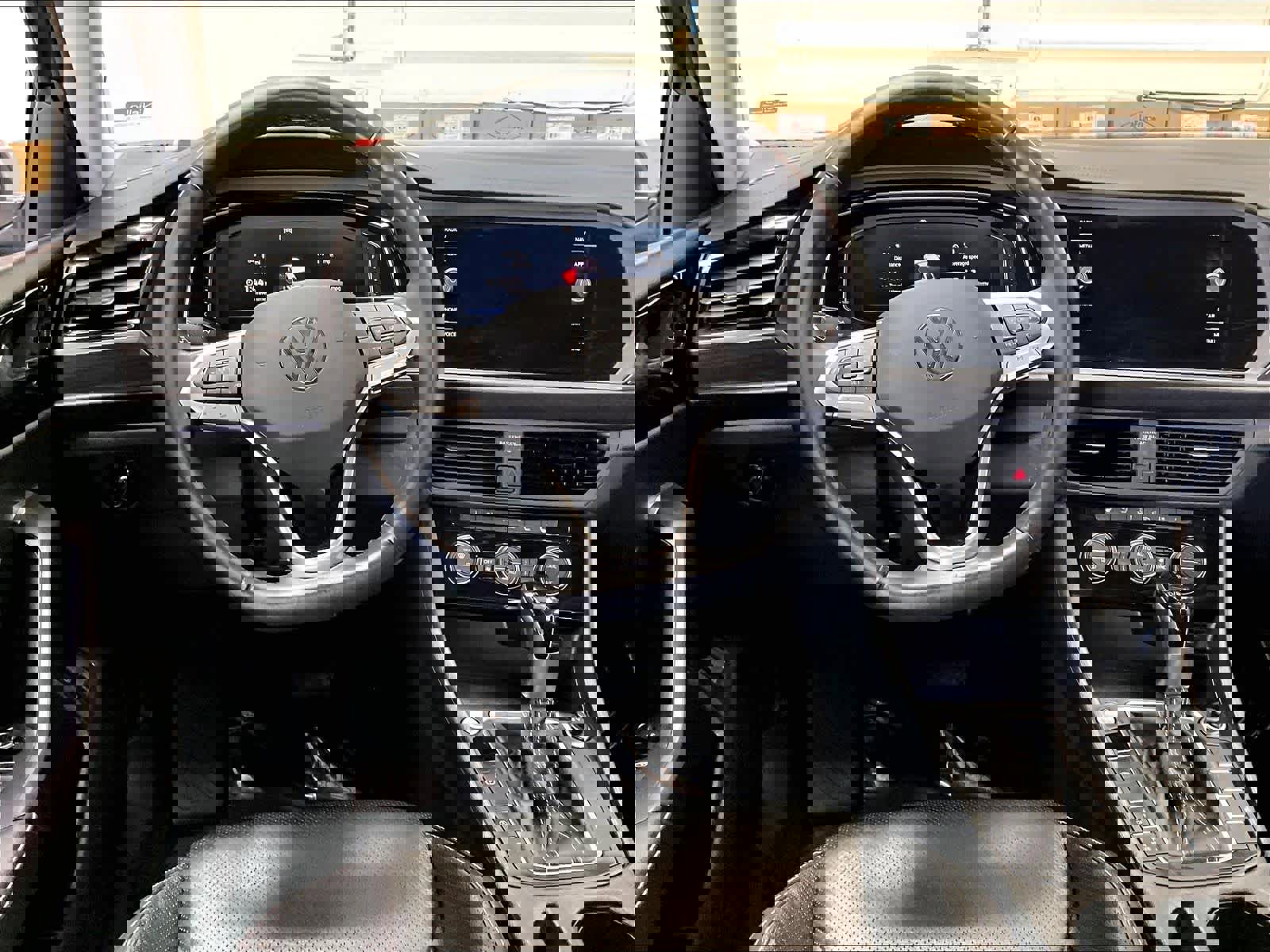 Used 2024 Volkswagen Jetta SEL image 8