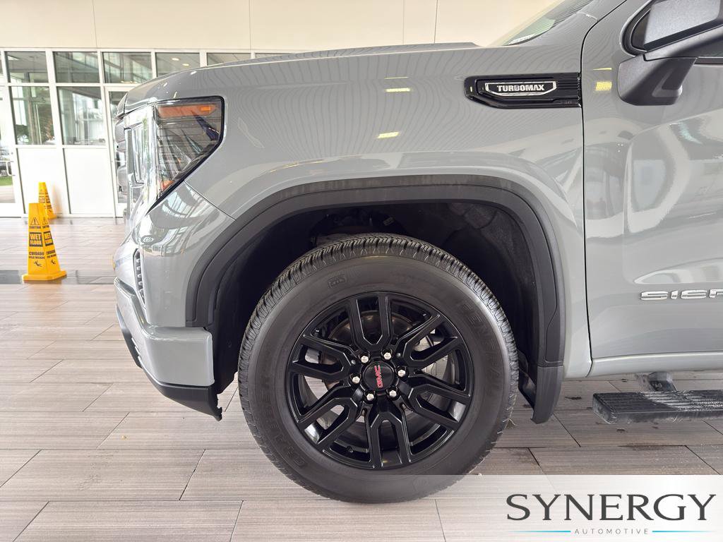 Used 2024 GMC Sierra 1500 Pro w/ Graphite Edition RWD image 8