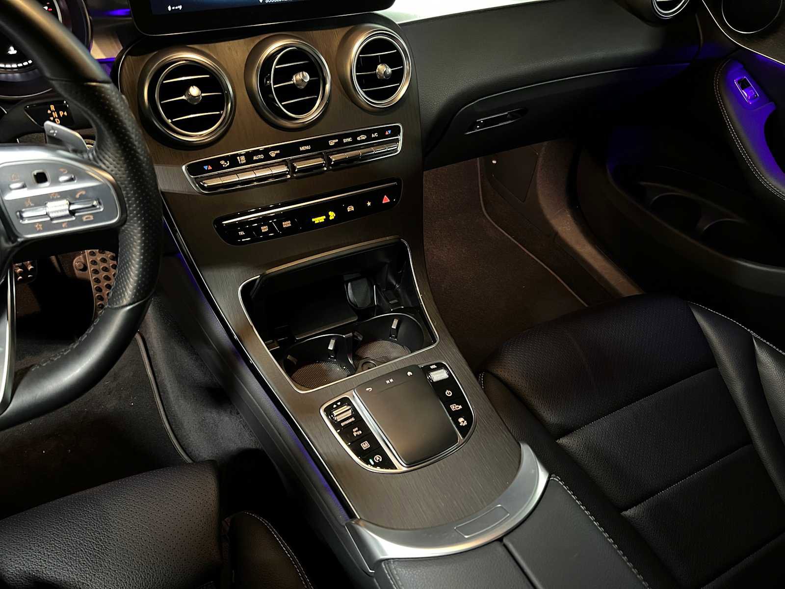 Used 2022 Mercedes-Benz GLC 300 4MATIC image 32