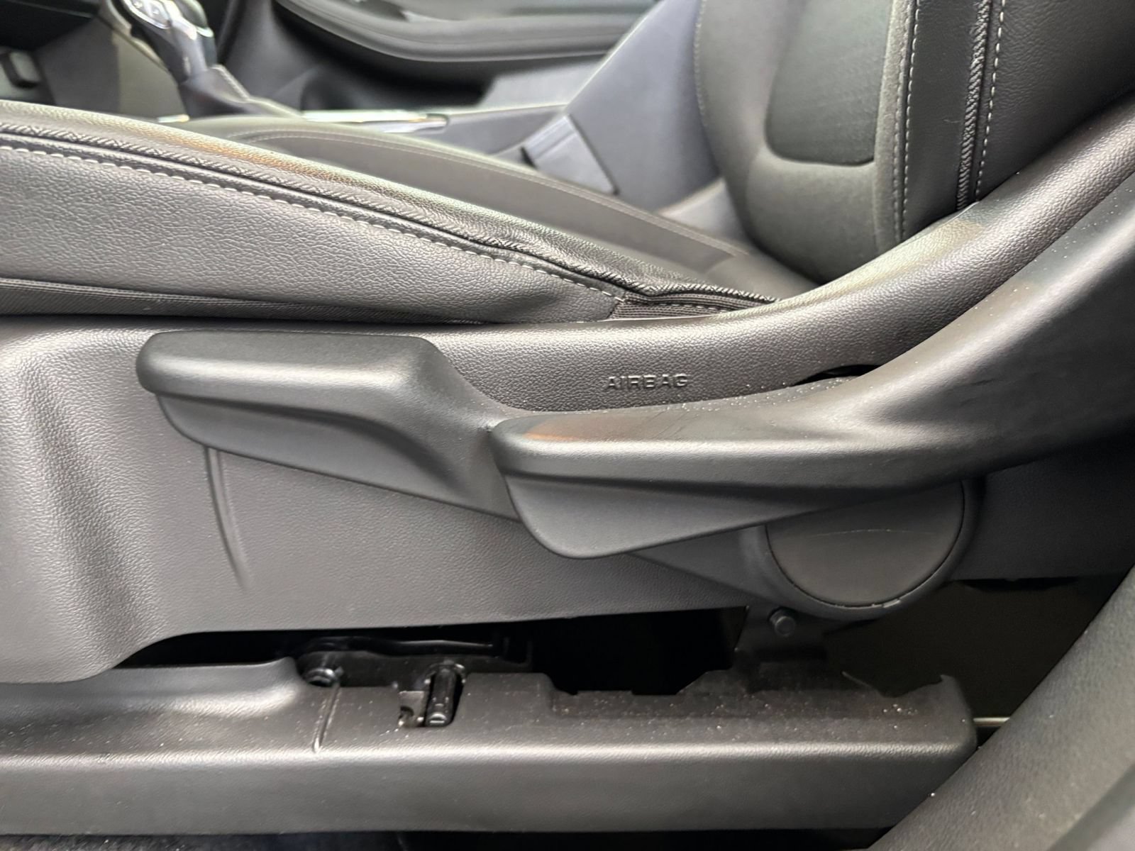 Used 2025 Buick Encore GX Preferred FWD image 22