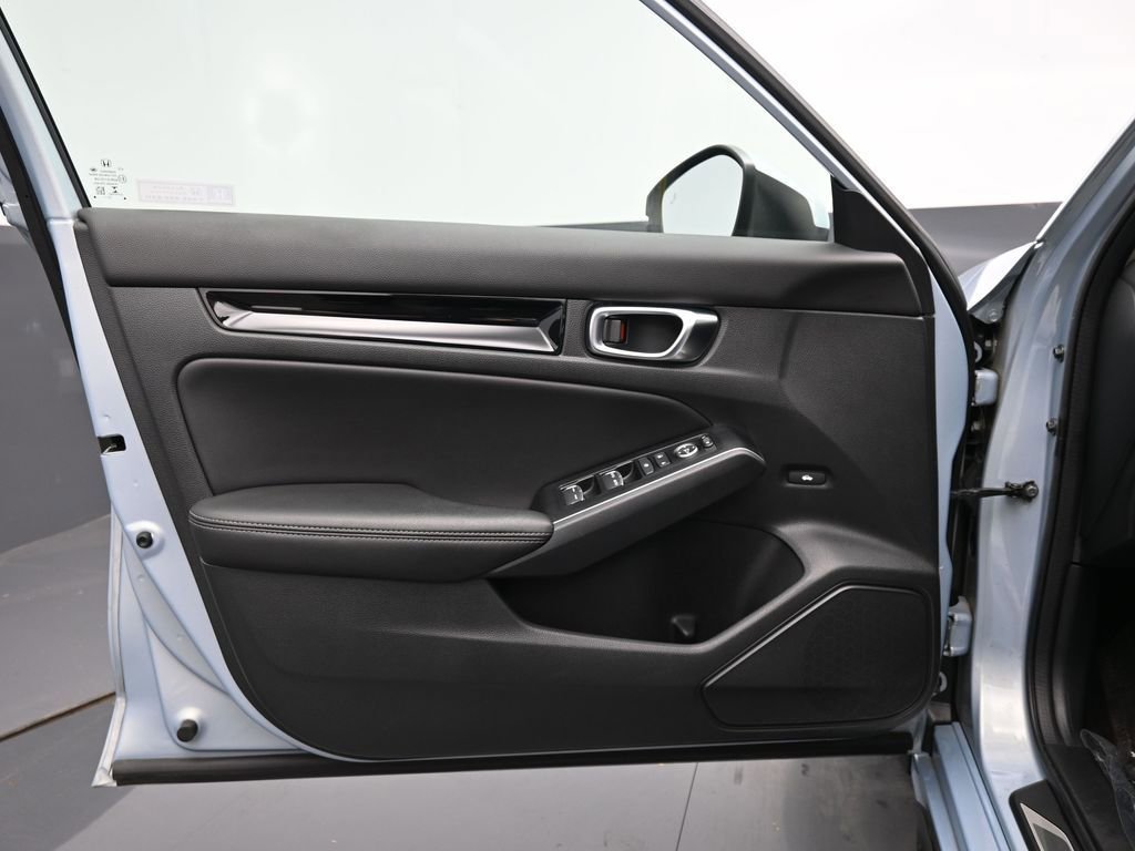 Used 2023 Honda Civic Touring image 30
