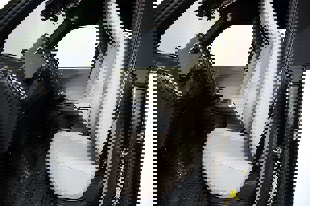 Used 2023 BMW iX xDrive50 w/ Sport Package image 35