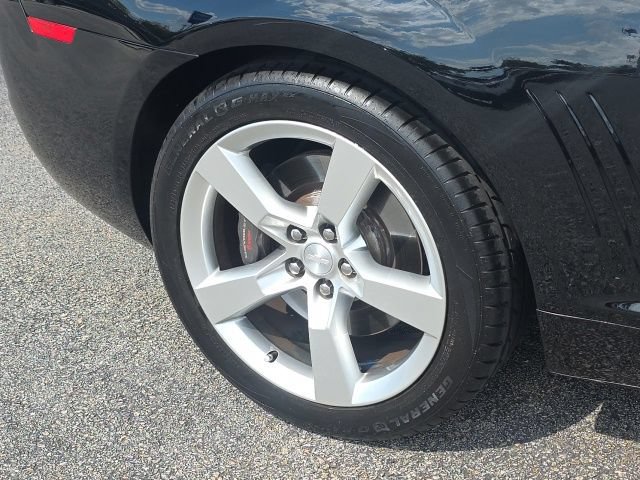 Used 2010 Chevrolet Camaro SS RWD image 10