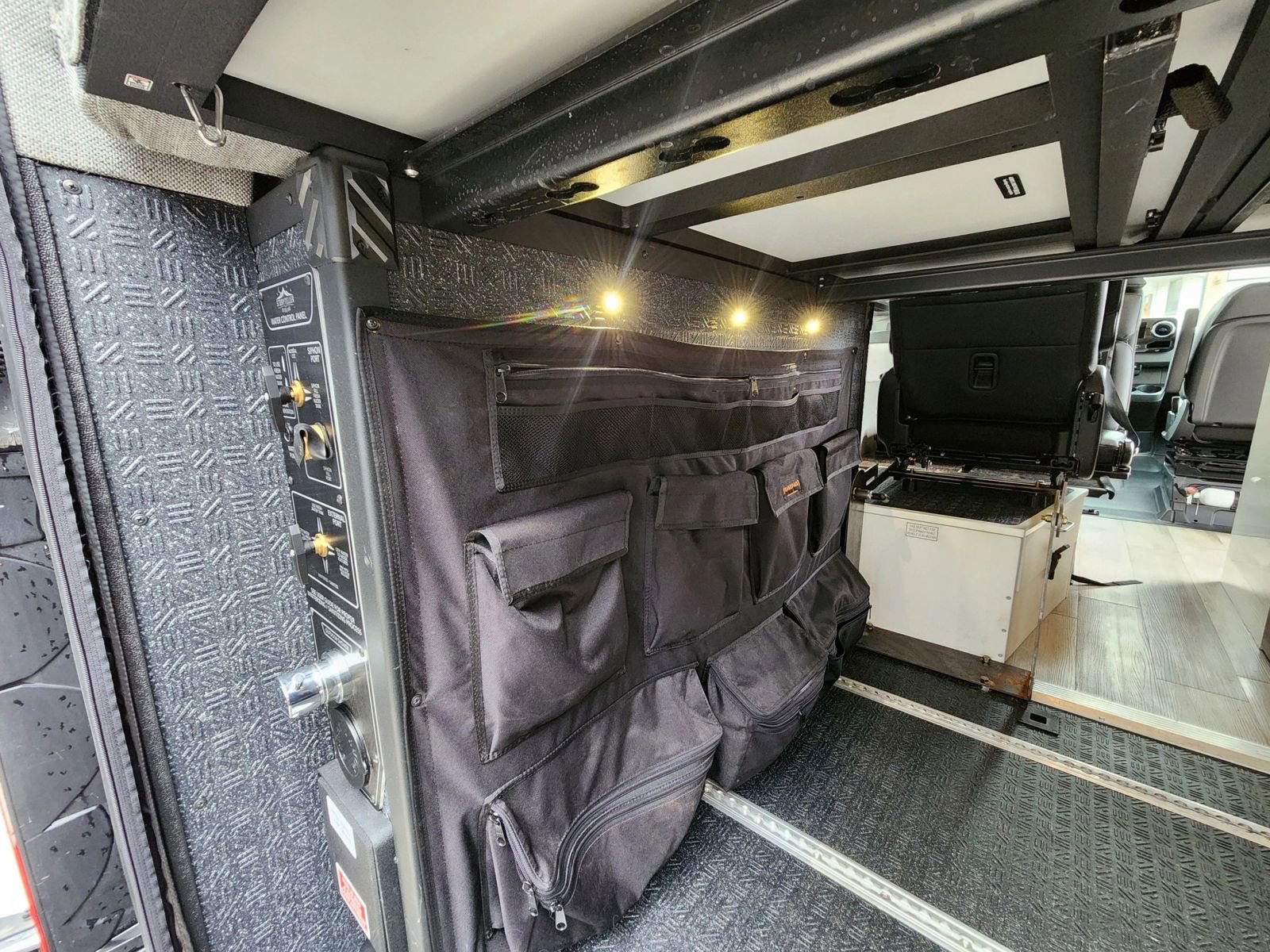 Used 2023 Mercedes-Benz Sprinter 2500 image 23