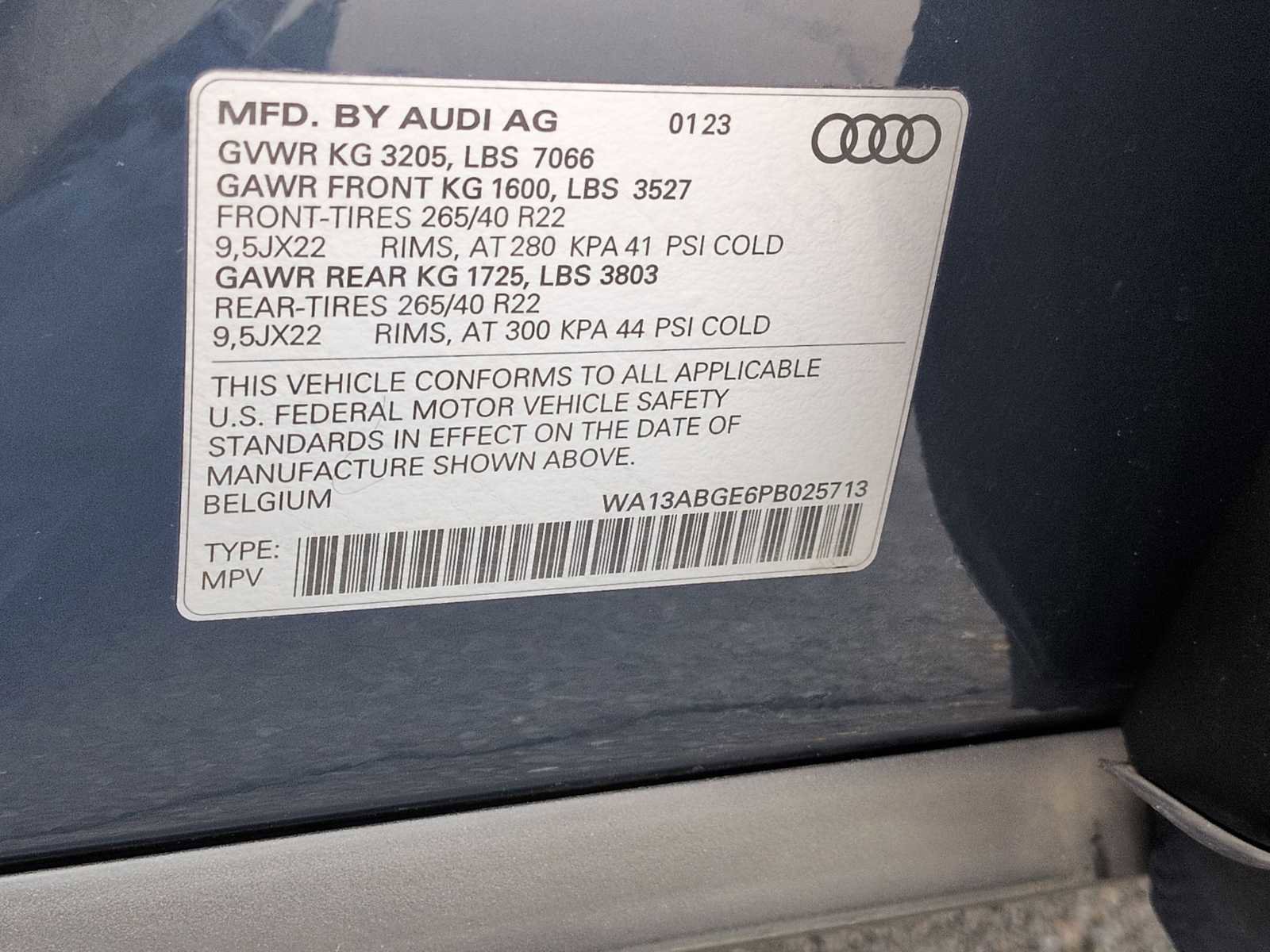 Used 2023 Audi e-tron Prestige w/ Prestige Package image 37