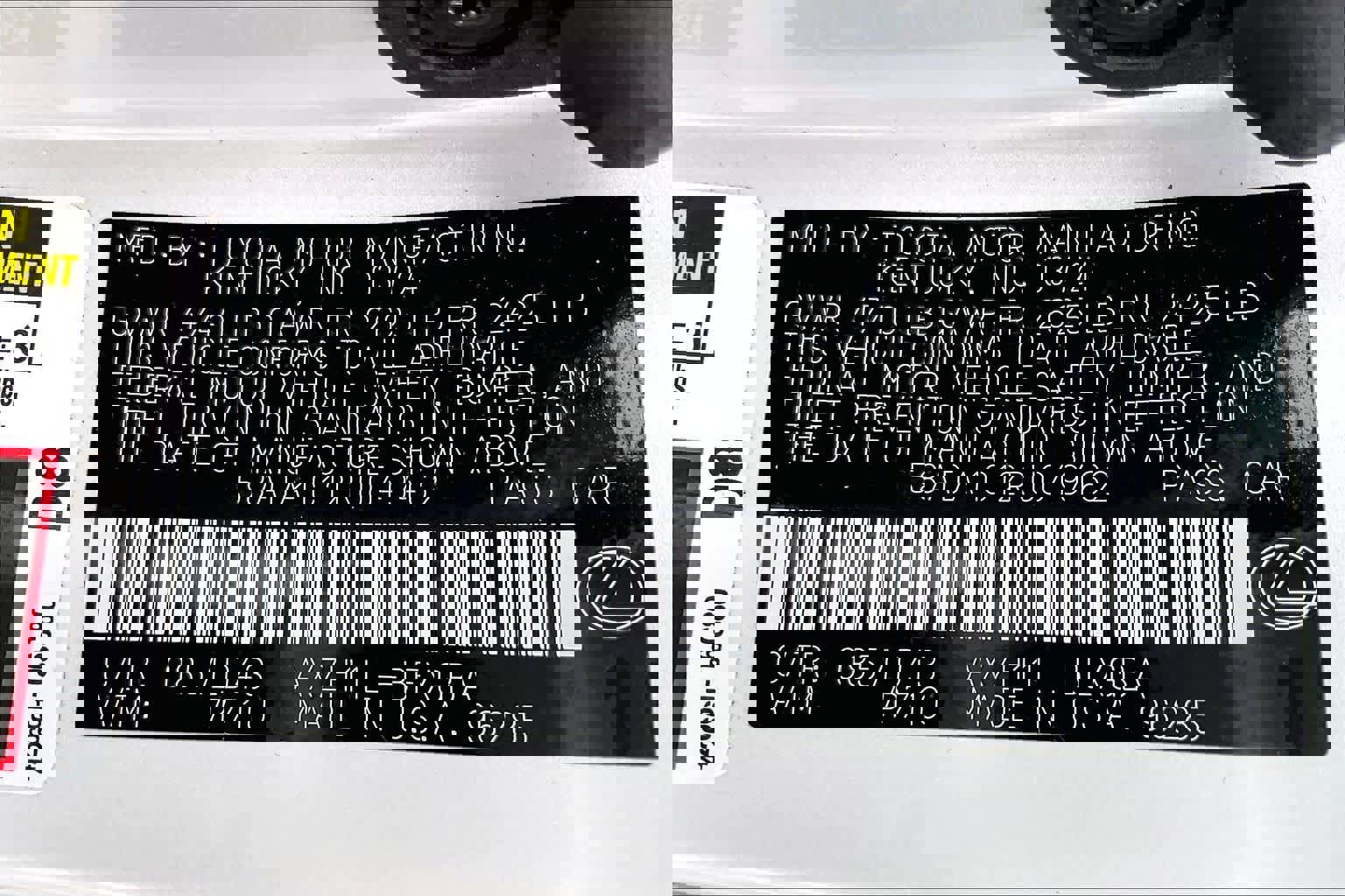 Used 2024 Lexus ES 300h w/ Premium Package image 39