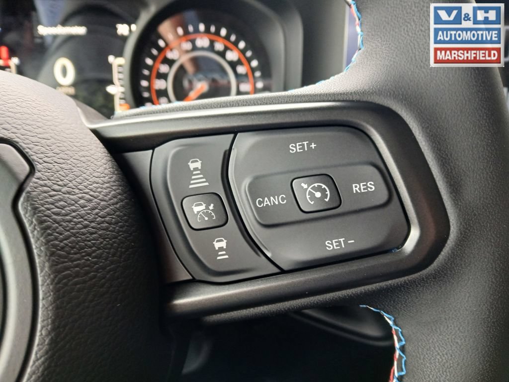 New 2026 Jeep Wrangler Unlimited Sport w/ Dual Top Group AWD/4WD image 17