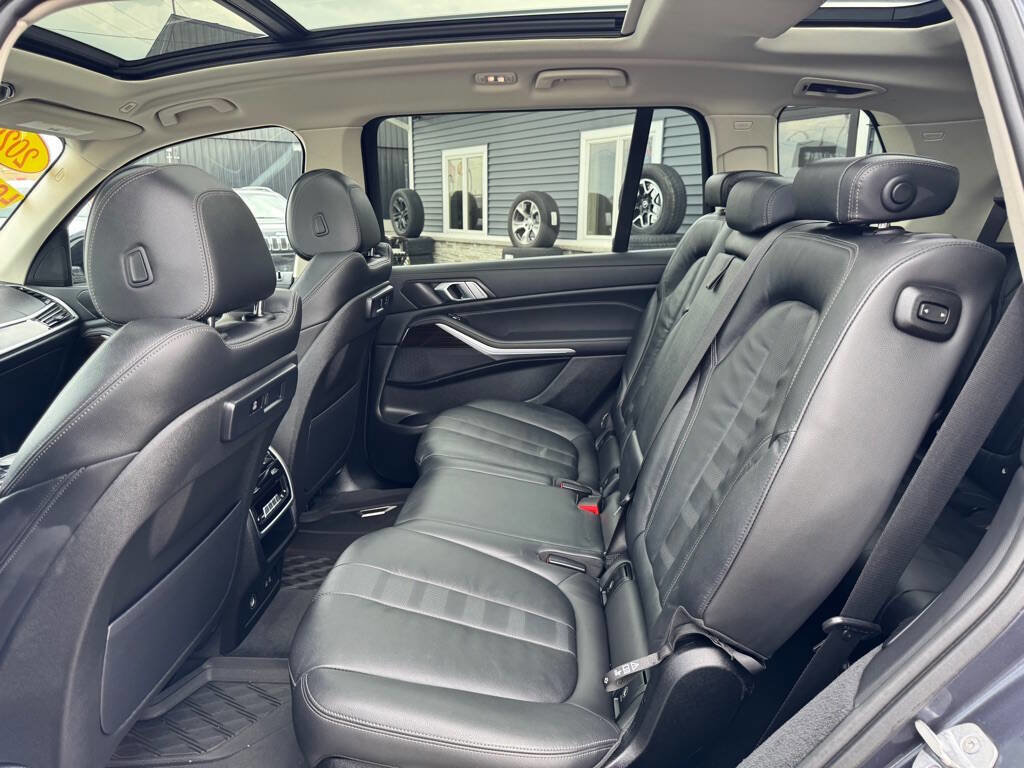 Used 2020 BMW X7 xDrive40i w/ Cold Weather Package image 36