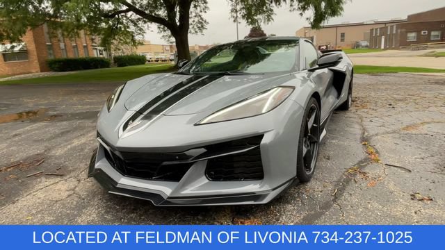 Used 2025 Chevrolet Corvette E-Ray AWD/4WD image 3