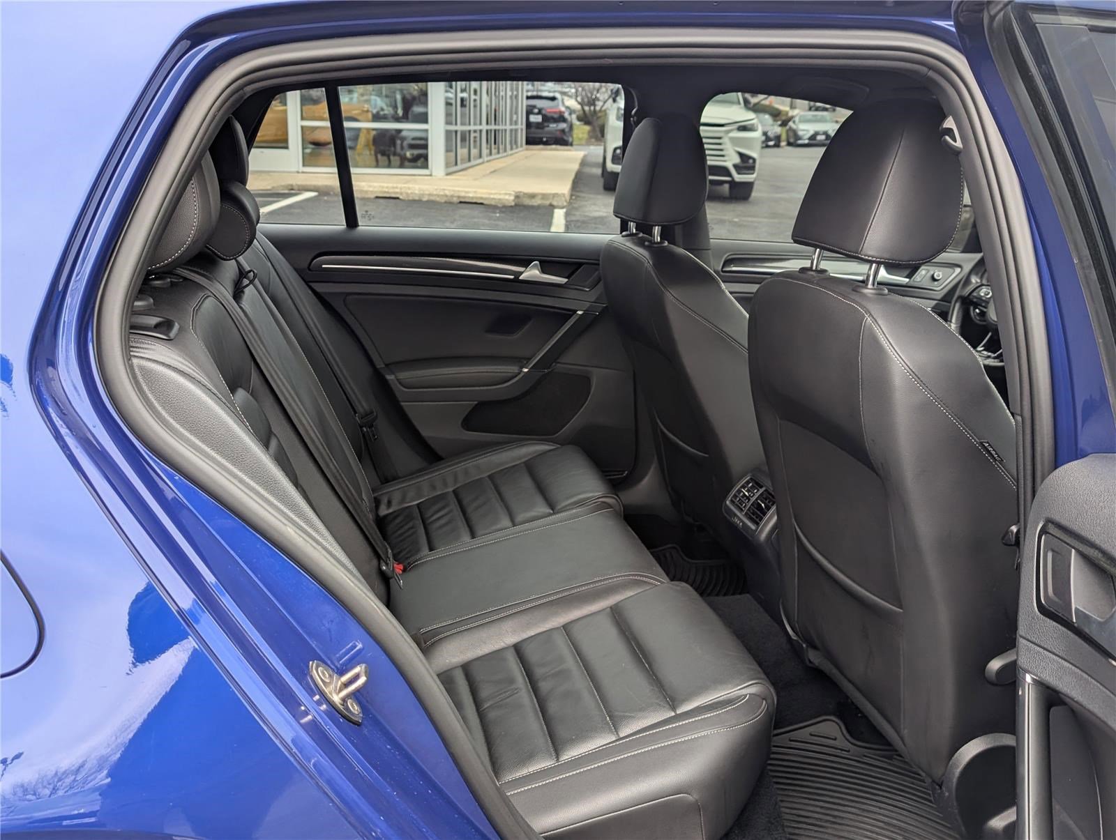 Used 2016 Volkswagen Golf R 4-Door AWD/4WD image 11
