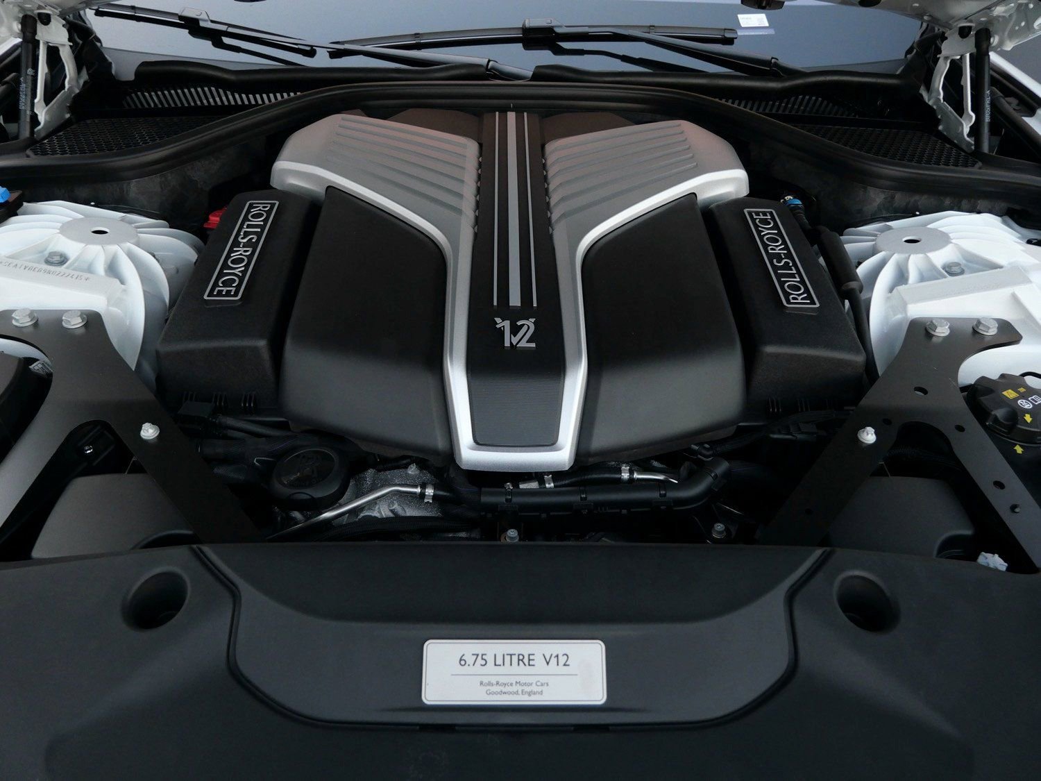 Used 2024 Rolls-Royce Ghost image 30